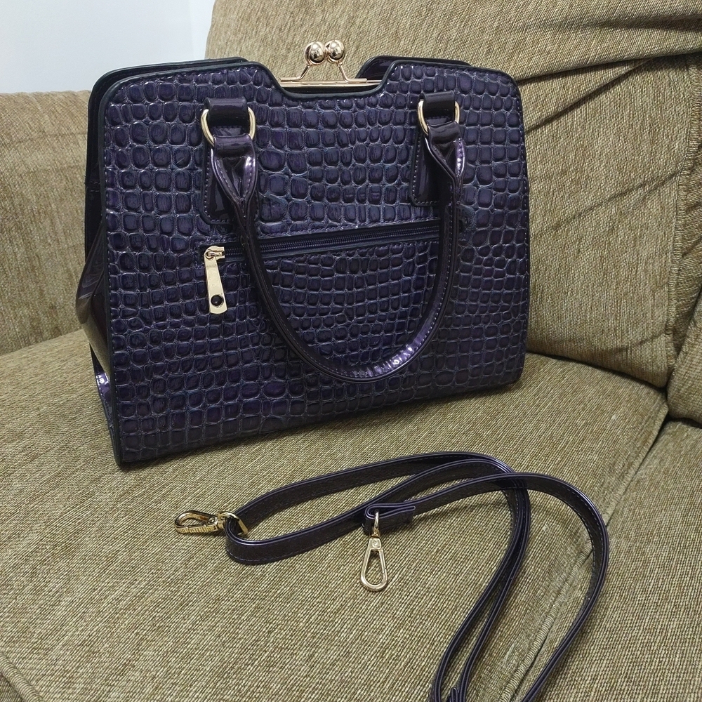 Chic Crocodile-Embossed Tote Bag in Deep Purple Vegan Leather (PU) Large
